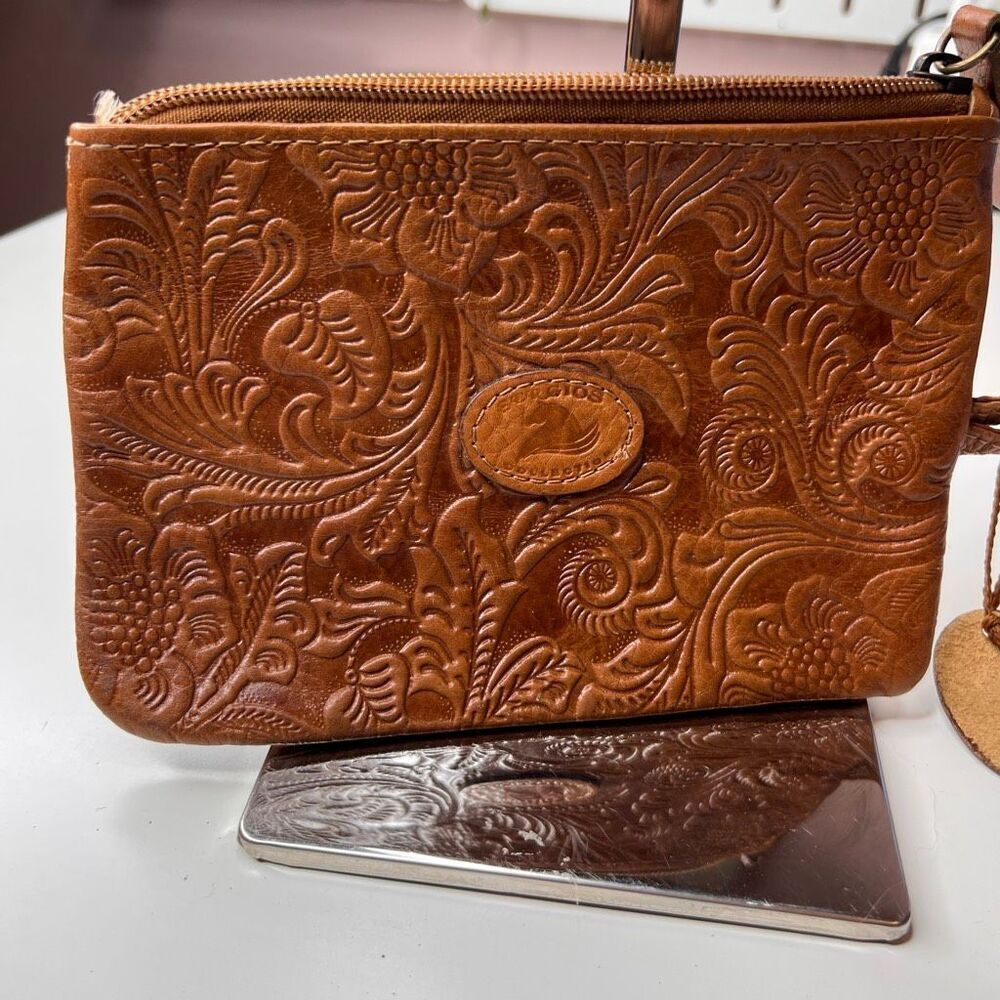 Sergios collection leather tooled wristlet - Picture 2 of 6